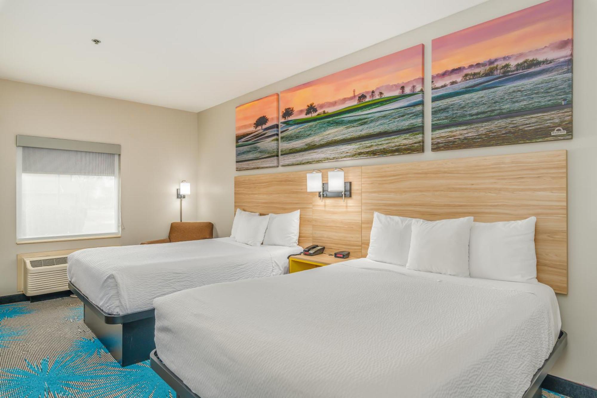 Days Inn & Suites By Wyndham Prattville-Montgomery Bagian luar foto