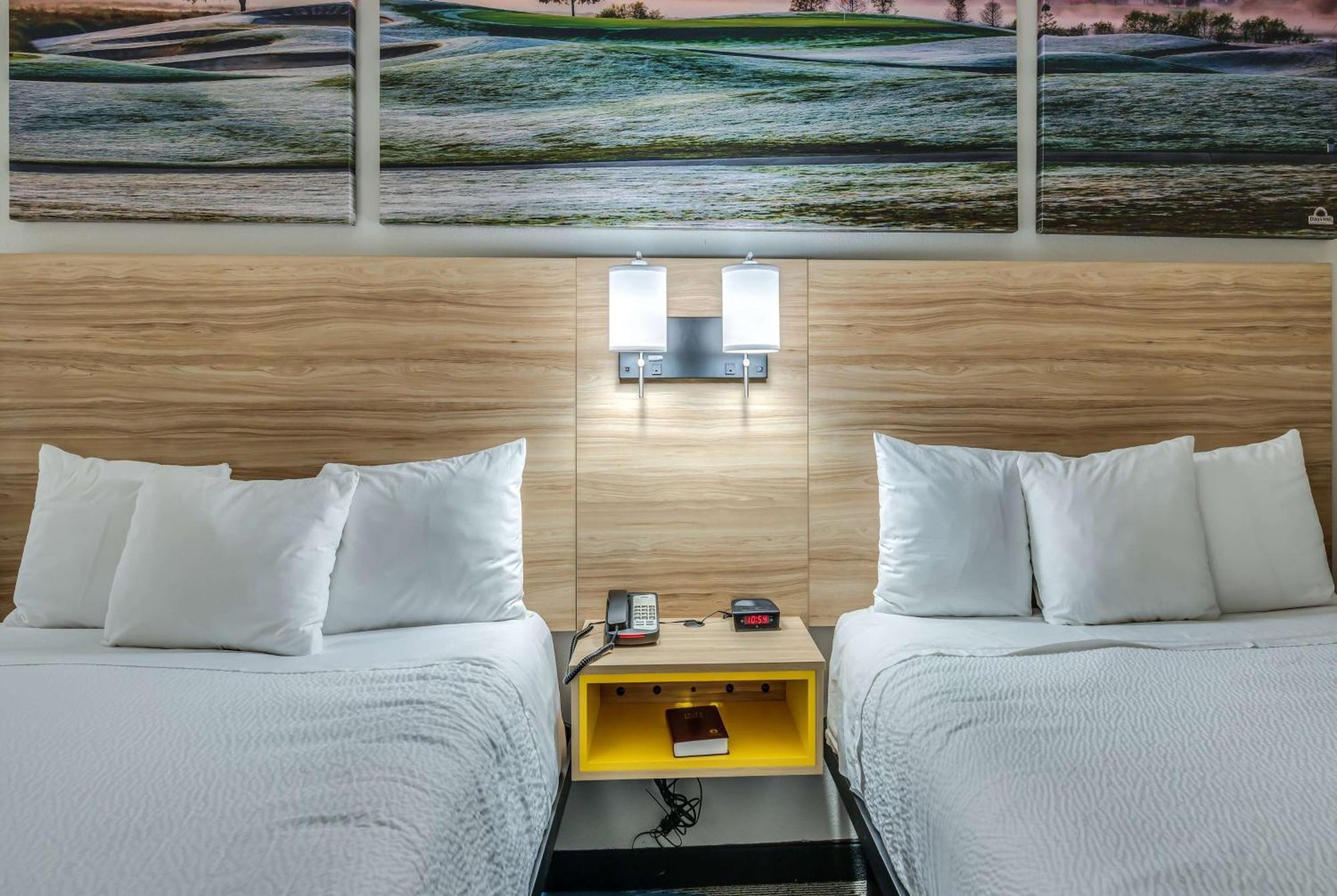 Days Inn & Suites By Wyndham Prattville-Montgomery Bagian luar foto