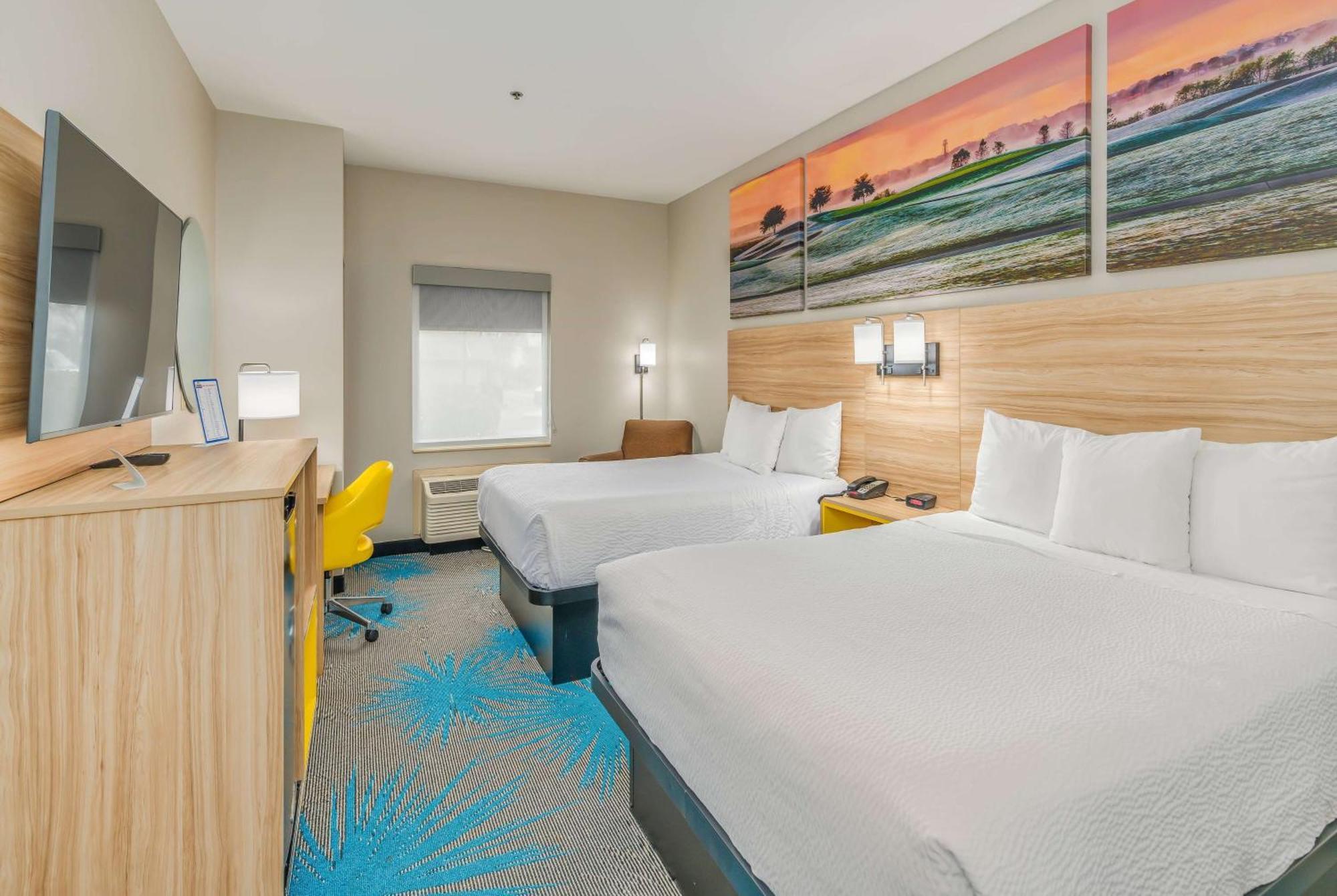 Days Inn & Suites By Wyndham Prattville-Montgomery Bagian luar foto